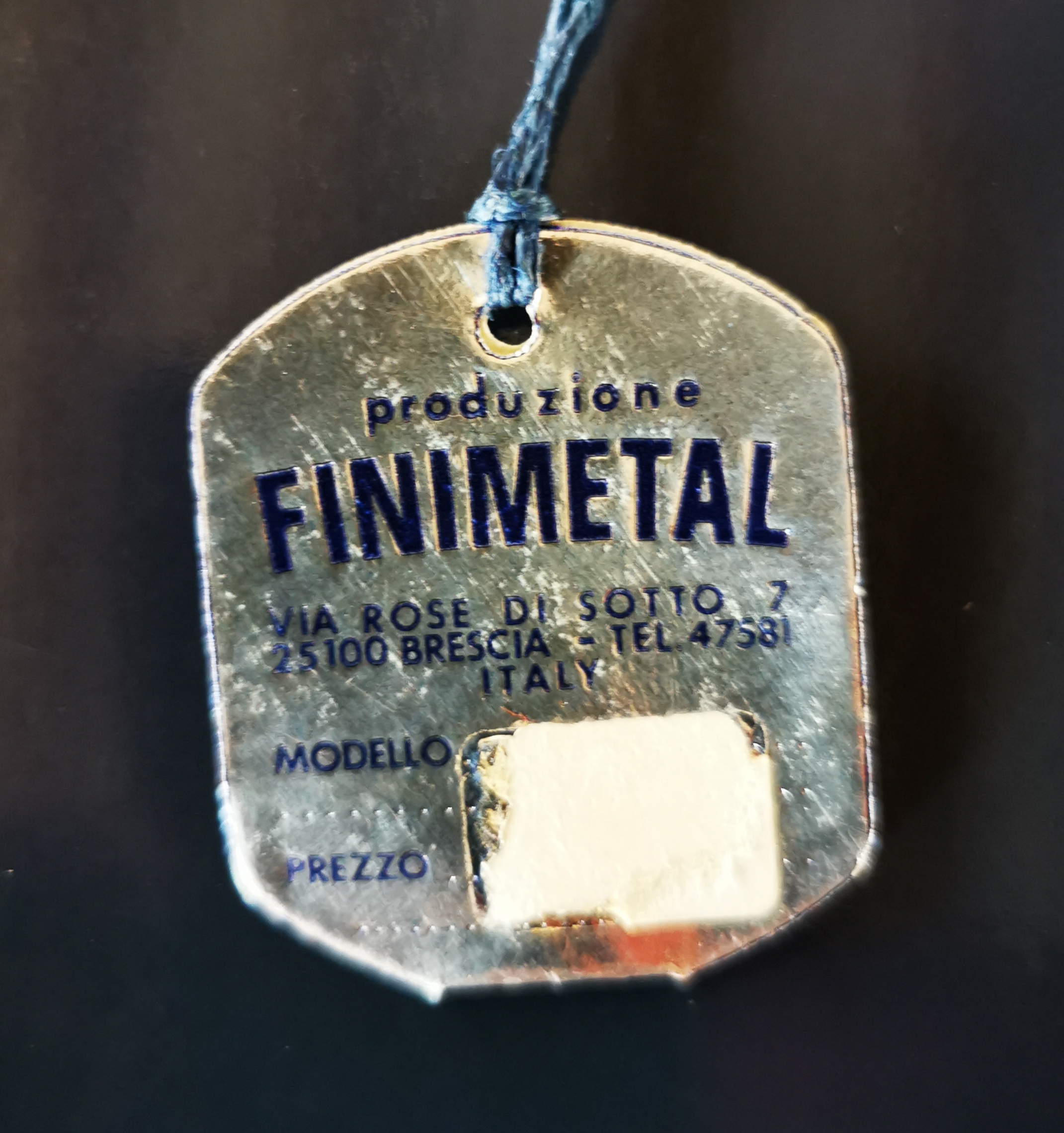 Lampe en métal chromé et perspex par Finimetal