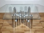 Table basse « Cylindres » en métal chromé, Italie, vers 1970