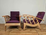 Paire de grands fauteuils en placage de frêne à croisillons, vers 1950